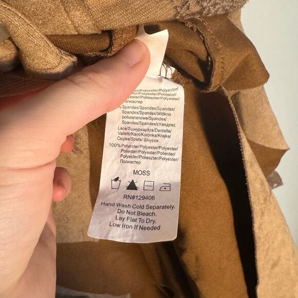 Venus Women's M Brown Suede Lace Mother of Pearl Button Jacket - Picture 7 of 7